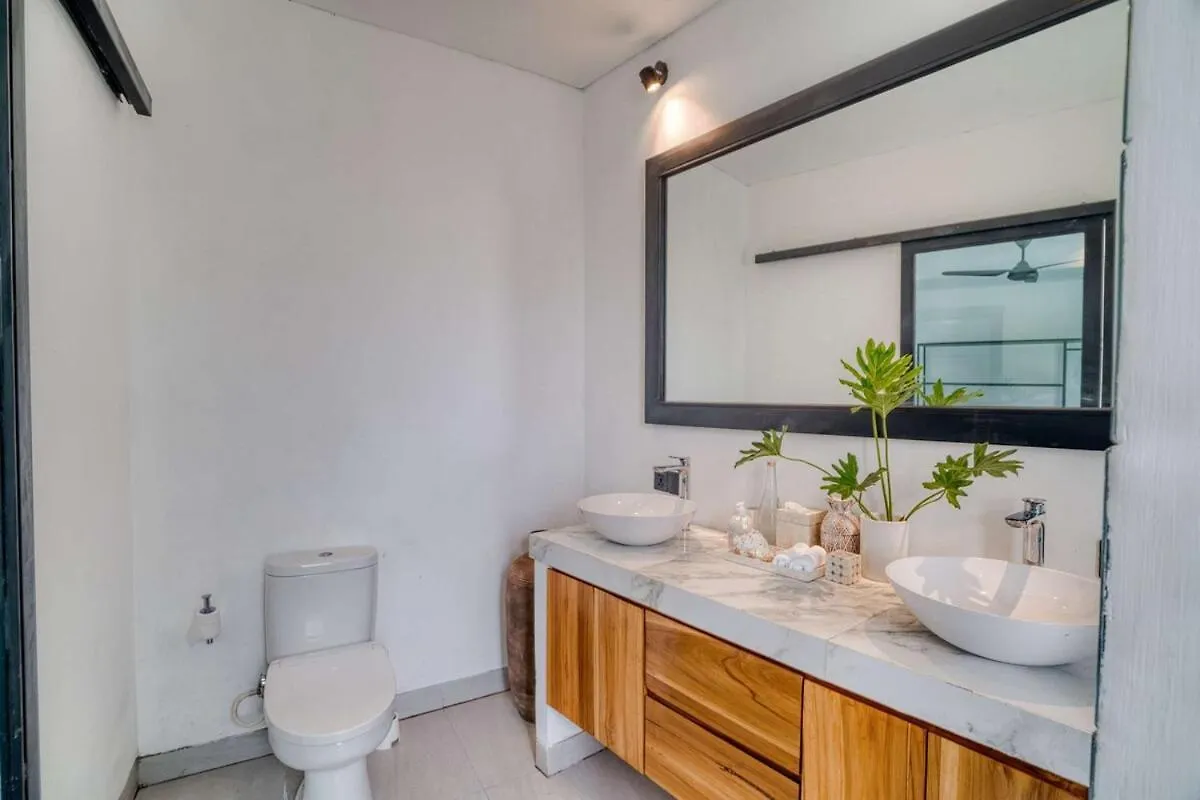 Summer House 5Br Villa In Berawa, Bali Canggu 0*,