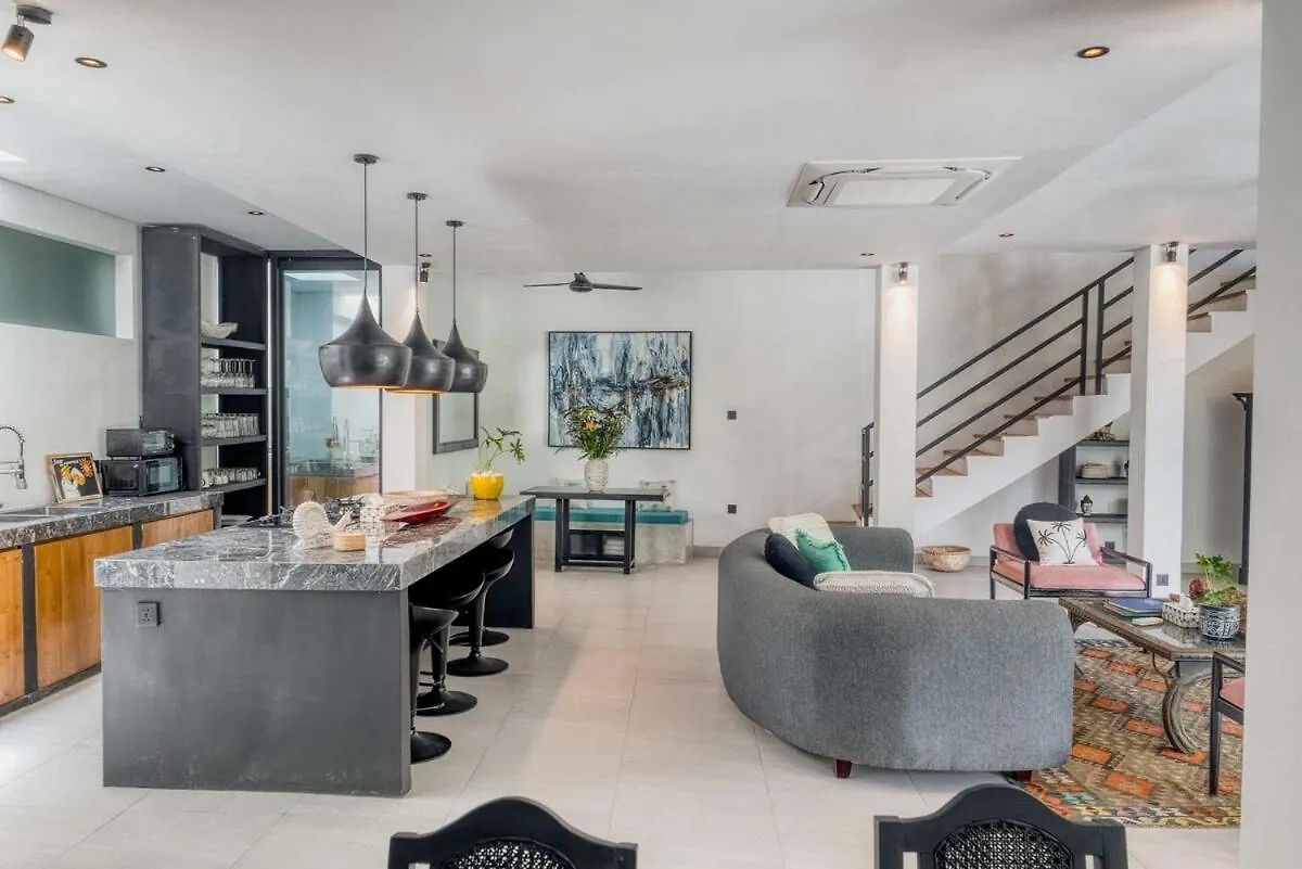 Summer House 5Br Villa In Berawa, Bali Canggu  Indonesia