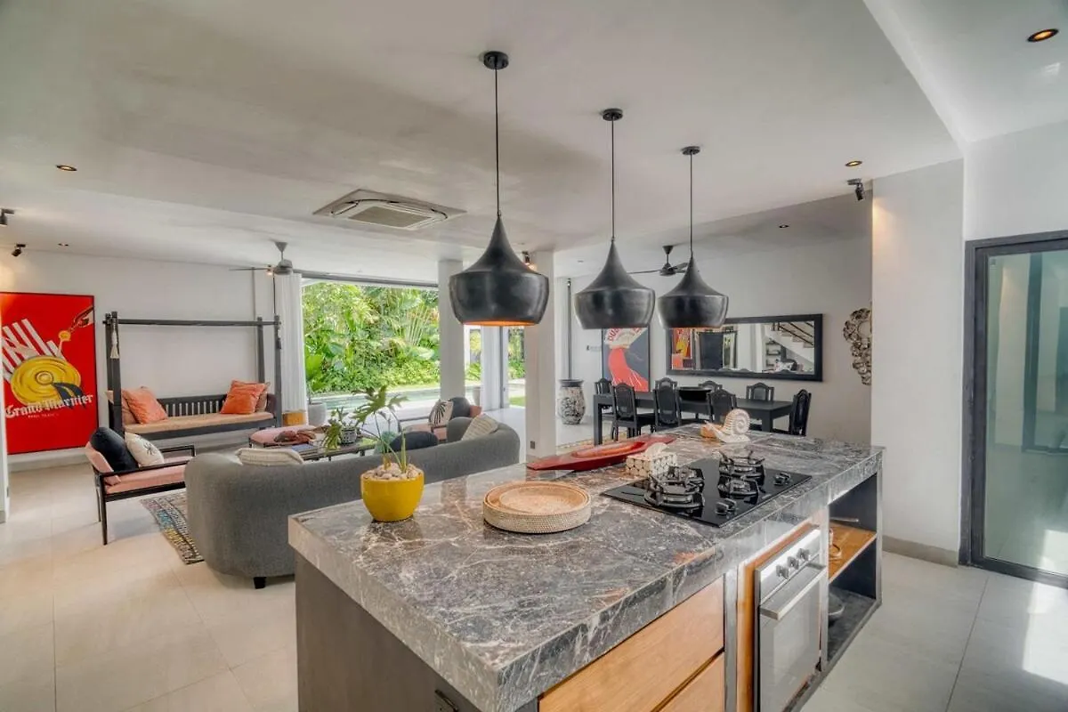 Summer House 5Br Villa In Berawa, Bali Canggu