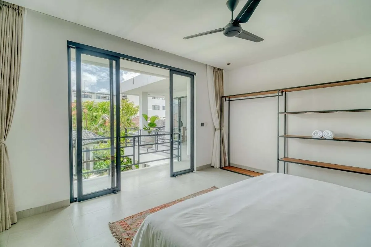 Summer House 5Br Villa In Berawa, Bali Canggu