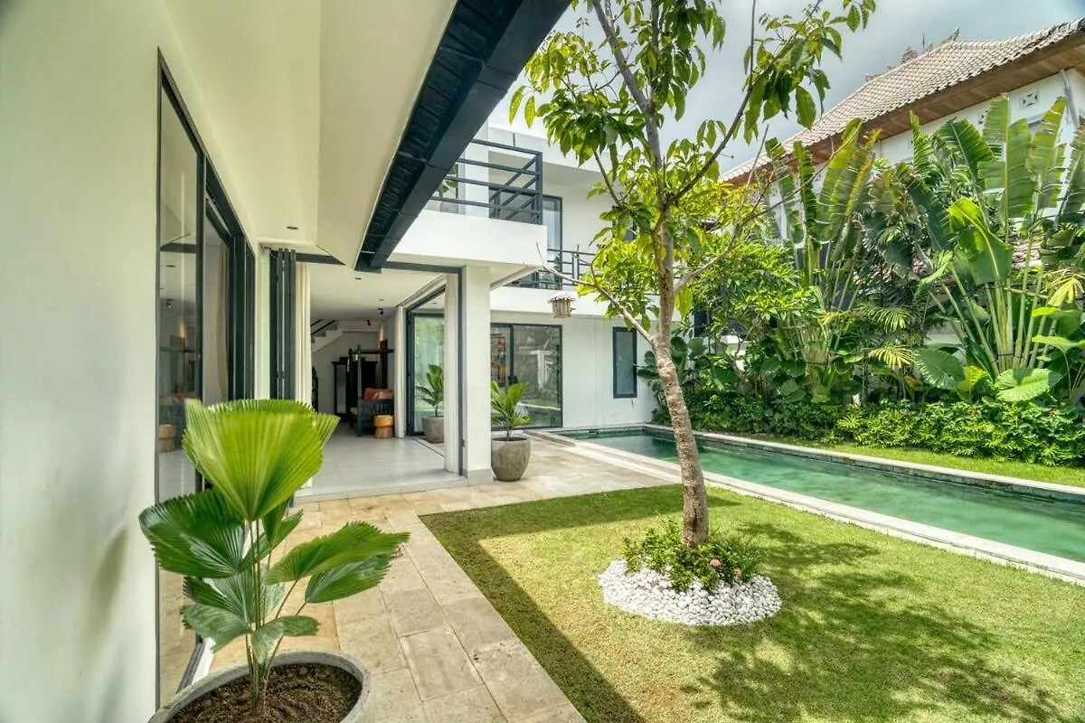 Summer House 5Br Villa In Berawa, Bali Canggu   Canggu (Bali)