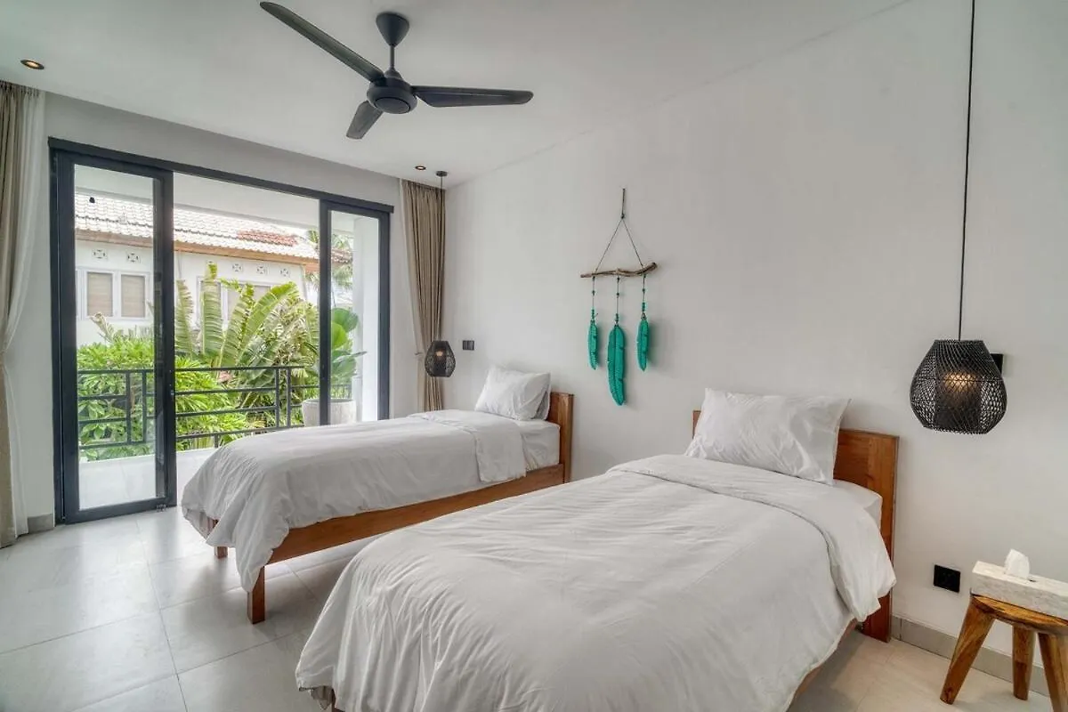 Summer House 5Br Villa In Berawa, Bali Canggu   Canggu (Bali)