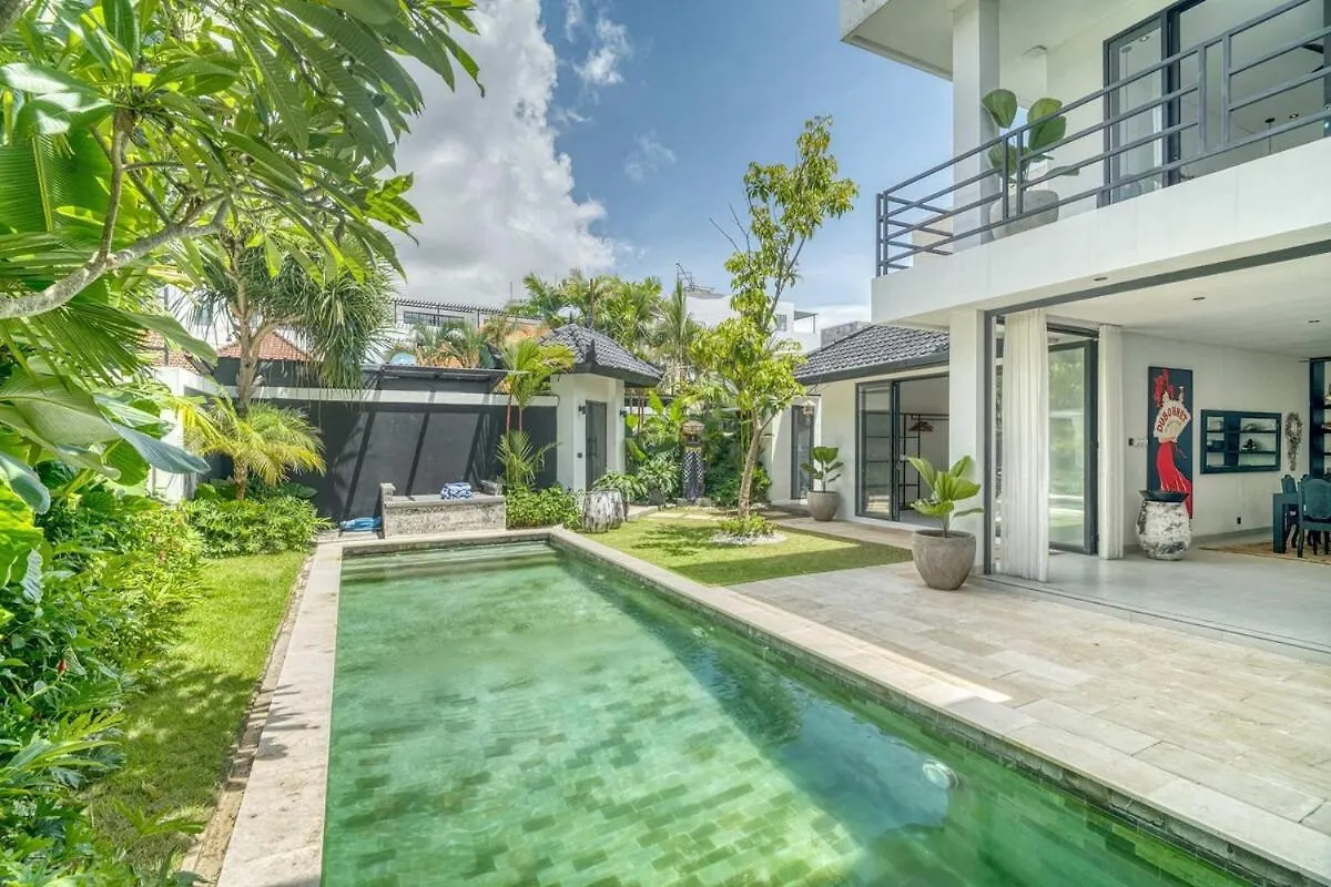 Summer House 5Br Villa In Berawa, Bali Canggu