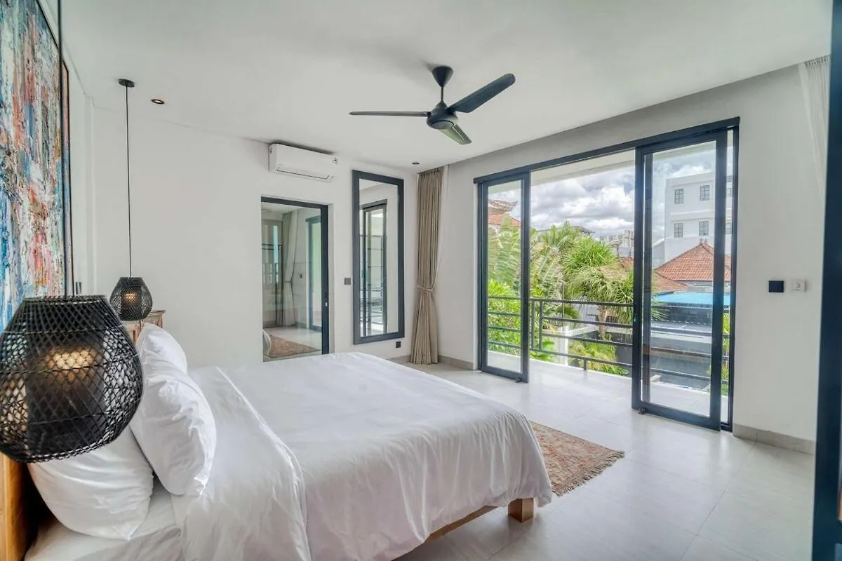 Summer House 5Br Villa In Berawa, Bali Canggu
