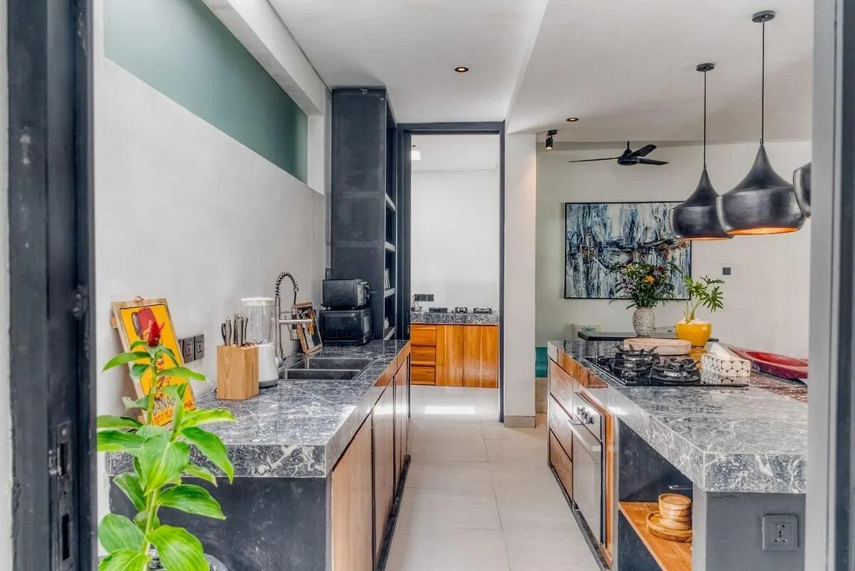 Summer House 5Br Villa In Berawa, Bali Canggu  Canggu (Bali)