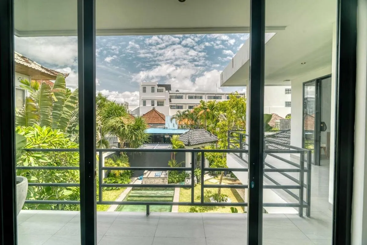 Summer House 5Br Villa In Berawa, Bali Canggu