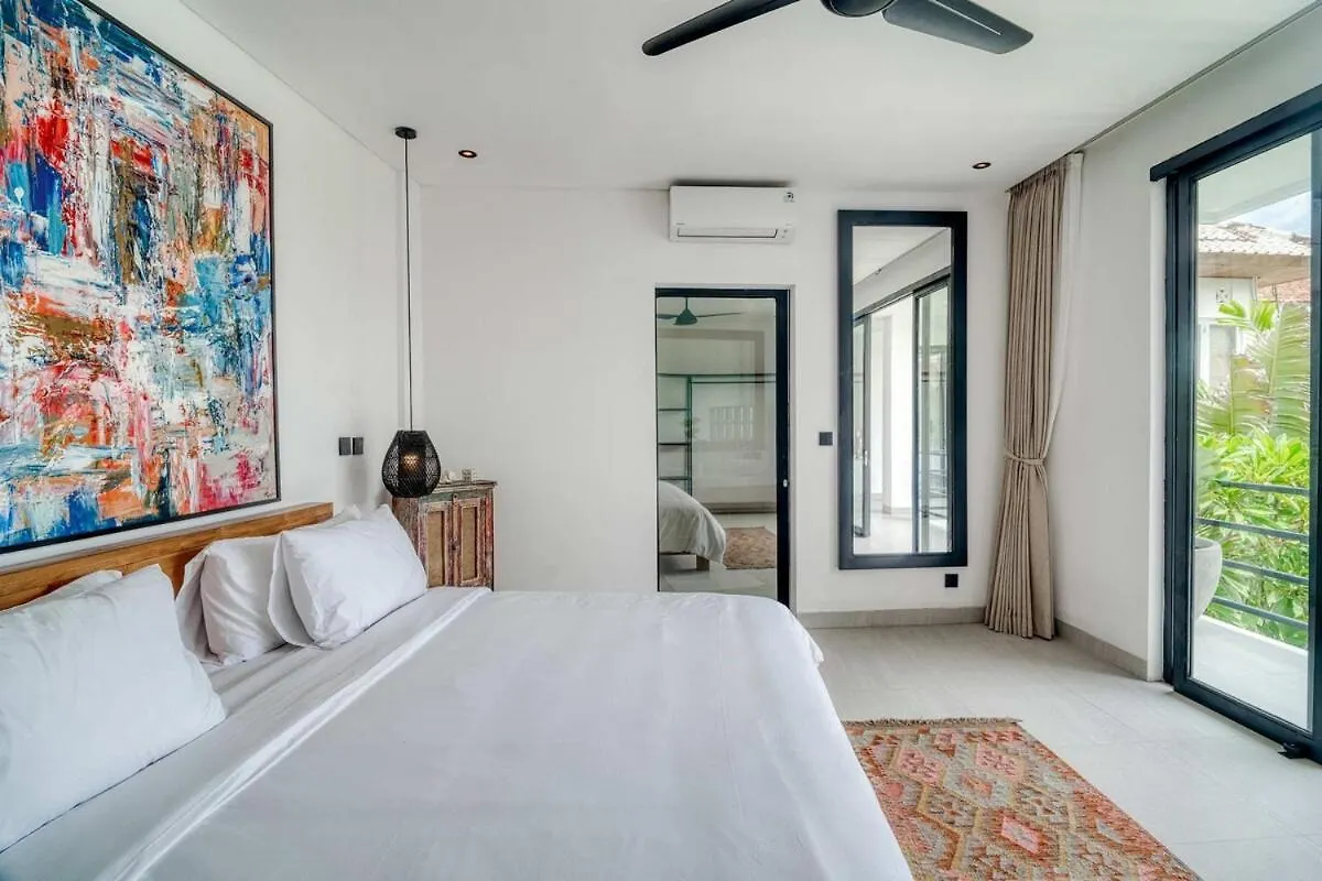 Summer House 5Br Villa In Berawa, Bali Canggu