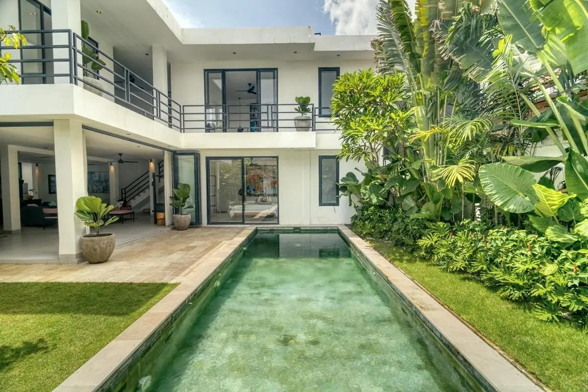 Summer House 5Br Villa In Berawa, Bali Canggu   Canggu (Bali)