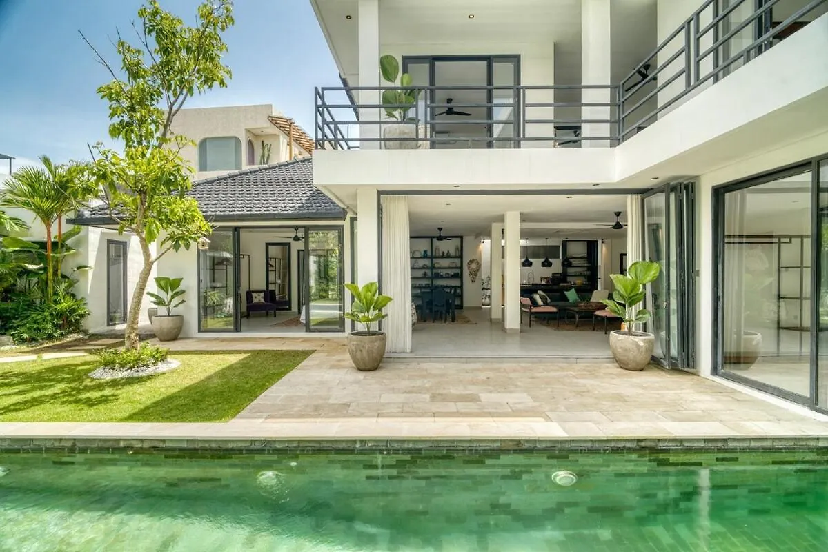 Summer House 5Br Villa In Berawa, Bali Canggu